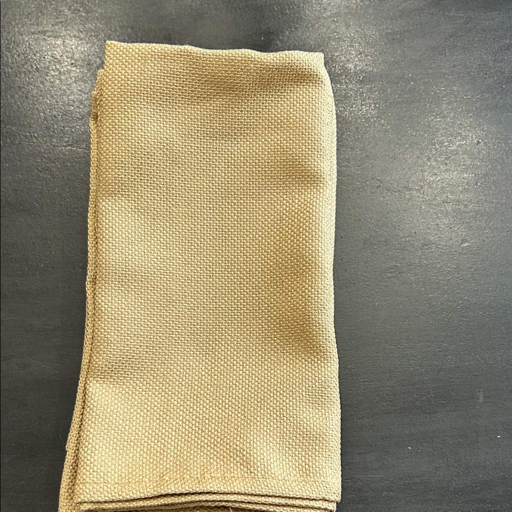 Set of 8 Beige Textured Fabric napkins